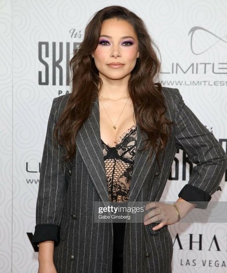 Jessica Parker Kennedy star du porno exclusive images