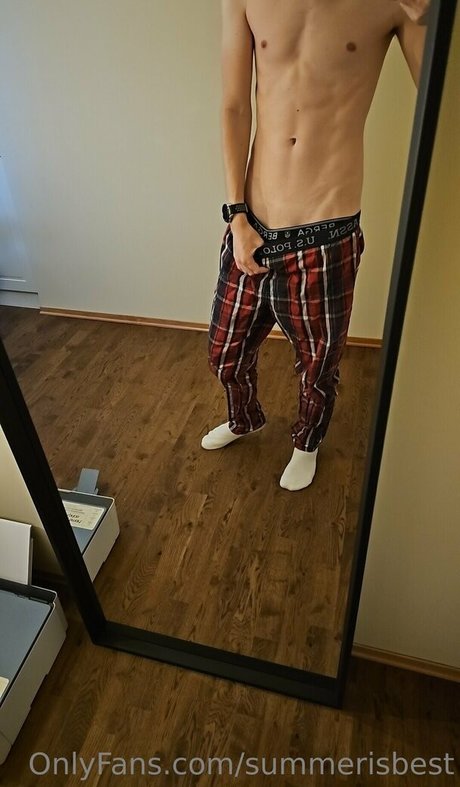 summerisbest actrice sexy img