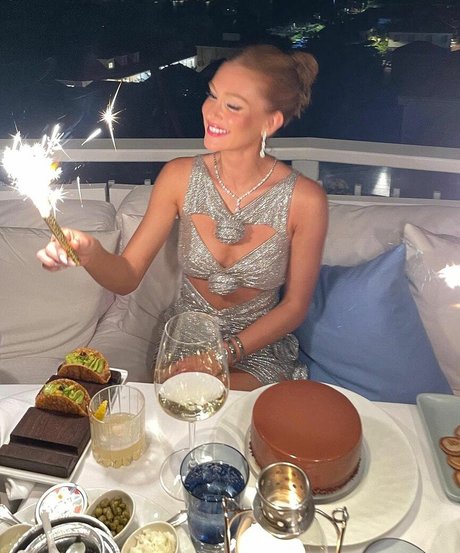 plage milf onlyfans gratuit sympa image