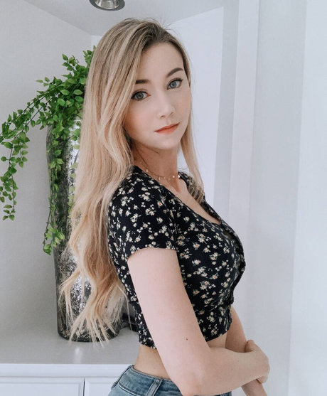 Dizzykitten star du porno nue galeries