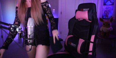 Dizzykitten belle star du porno des photos