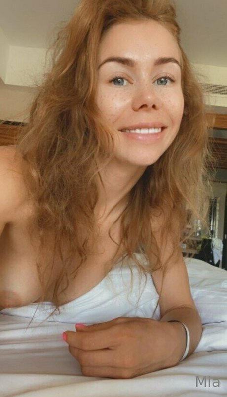 miabandini69 modèle chaud photo