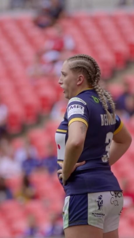 Caitlin Beevers modèle chaud collection