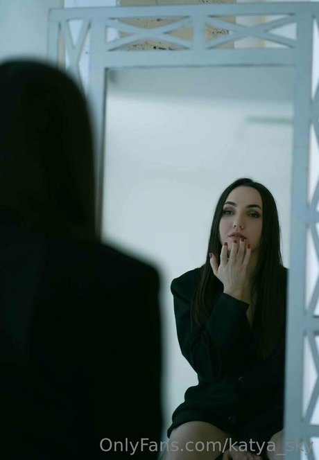 katya sky jolie actrice photo