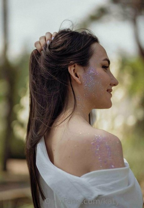 katya sky modèle hd photos