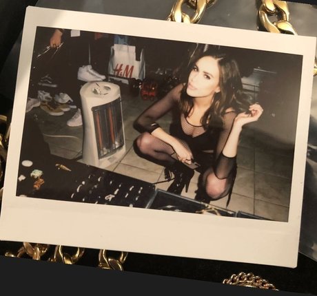 Nicolle Gironda mannequin images