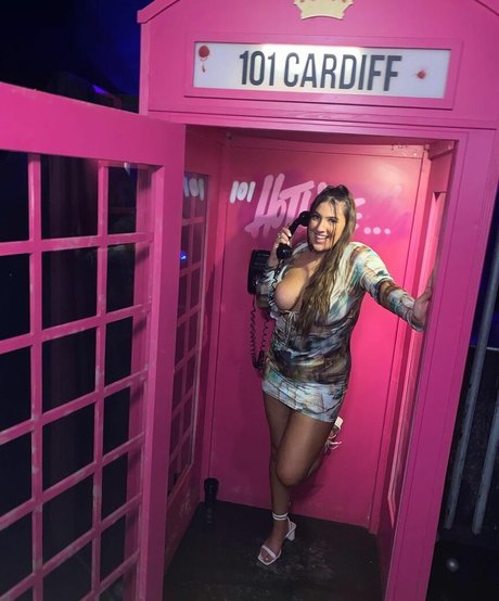 The Blue Dress Girl étoile érotique galerie