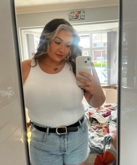 trio à gros seins onlyfans pornographique en haute définition images