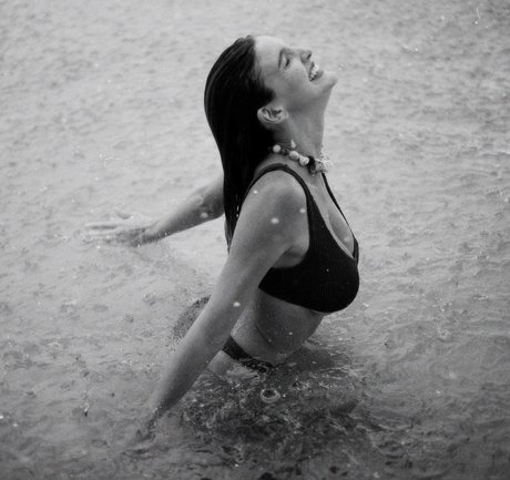 Isabella Abell actrice sexy galeries