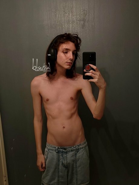 Bisectual star pornographique photo