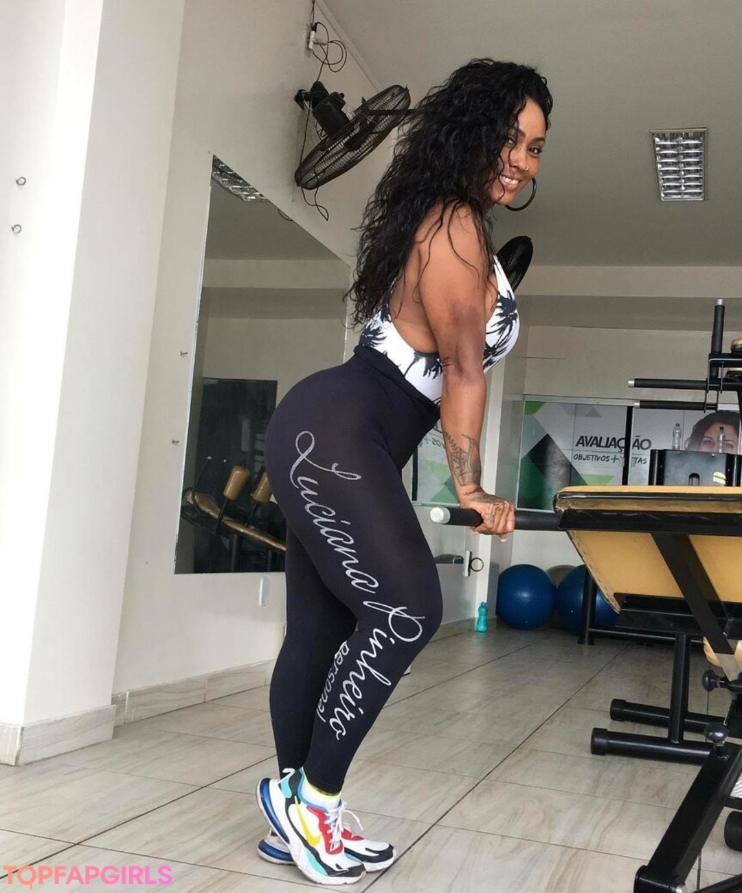 latina solo onlyfans joli collection