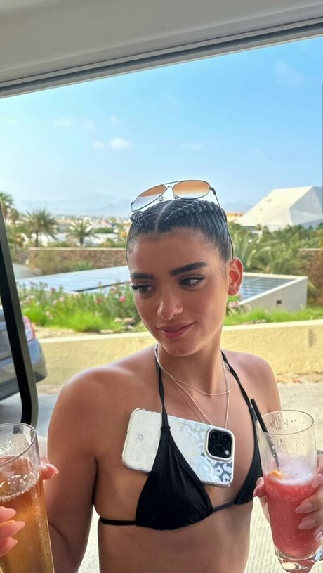 Dixie D Amelio actrice chaude archive