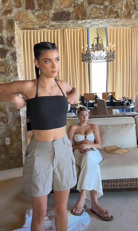 Dixie D Amelio modèle gratuit galerie