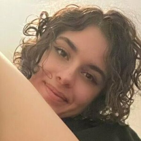 haivixi actrice nue galerie