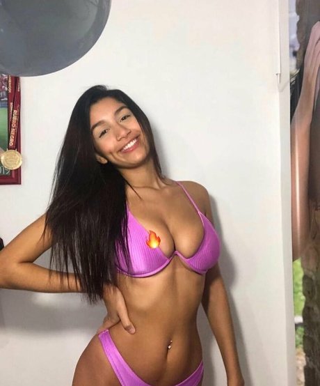 Famosinhas RJ beau modèle archive