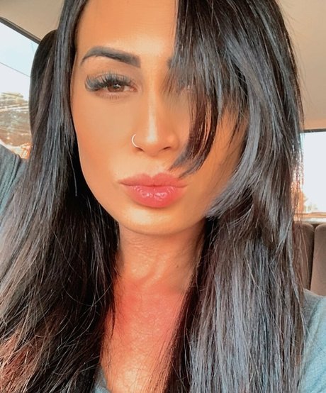 Famosinhas RJ étoile parfaite image