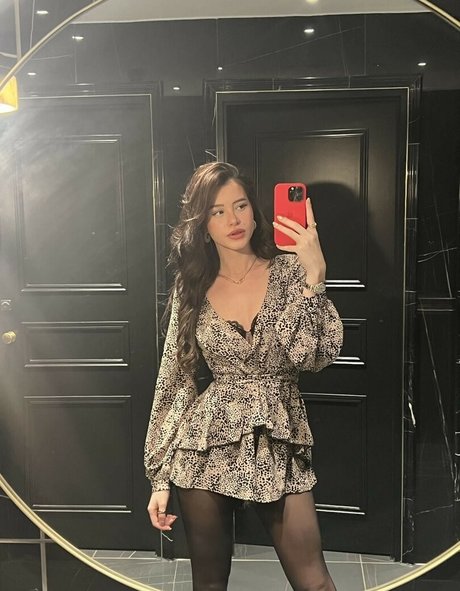 Lea Elui beau modèle collection