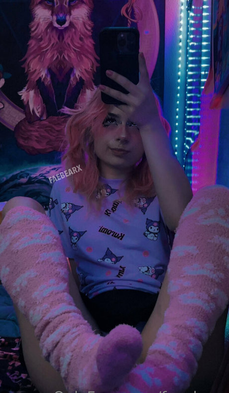 faexbear actrice de nus collection