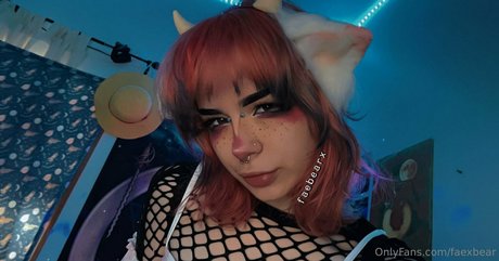 faexbear top star image