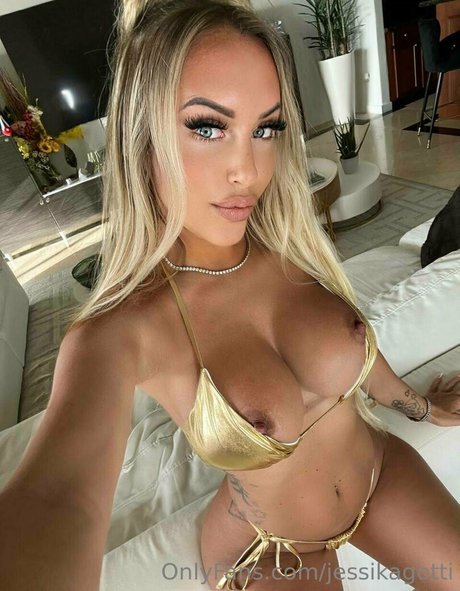 filles emo onlyfans haut de gamme image