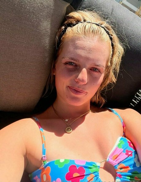 footjob uniquementfans art sympa photos