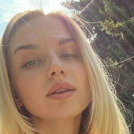 lana ocean modèle chaud archive