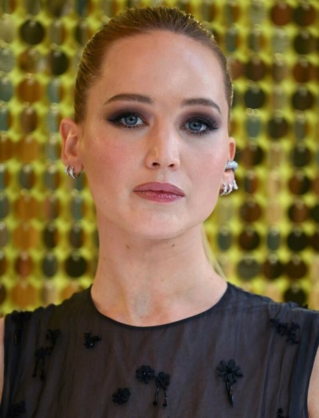 infirmière brune onlyfans parfait chaud photos