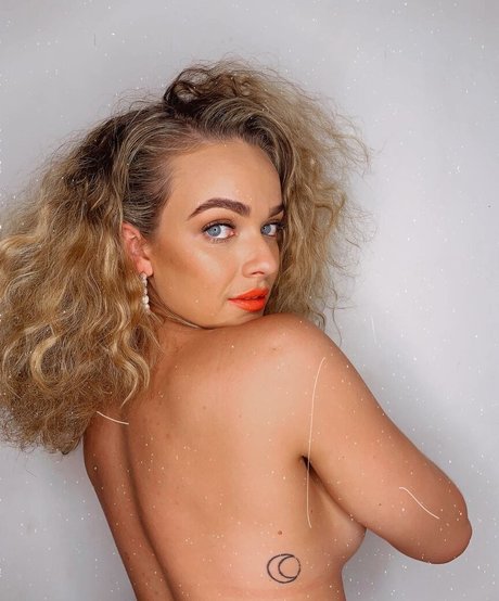 goth épais onlyfans sexy chaud des photos