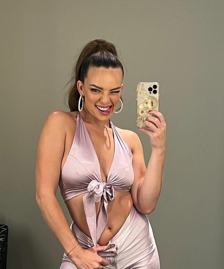 pawg ébène uniquementfans nu images