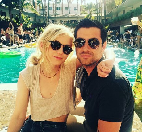 Emily Kinney actrice de grande qualité collection