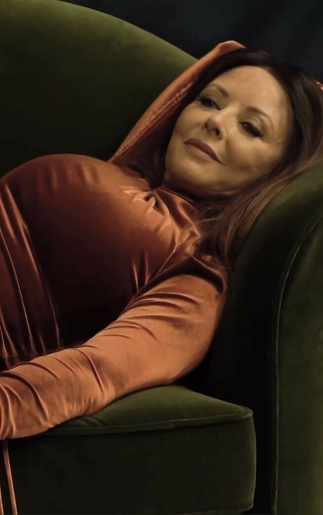 blonde potelée onlyfans haute qualité parfait galerie