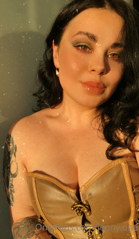 jenny chubby star exclusive images