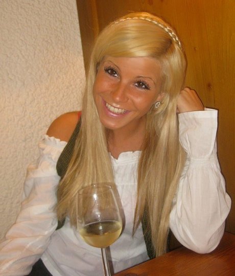 visage blond uniquementfans sexe chaud image