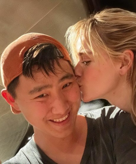 Kiernan Shipka belle star du porno galerie