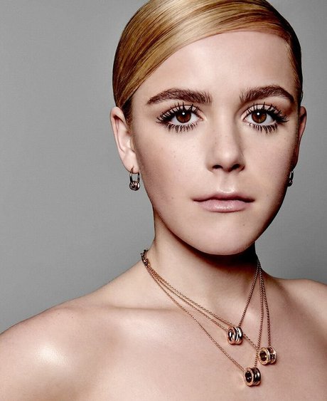 Kiernan Shipka modèle pornographique images