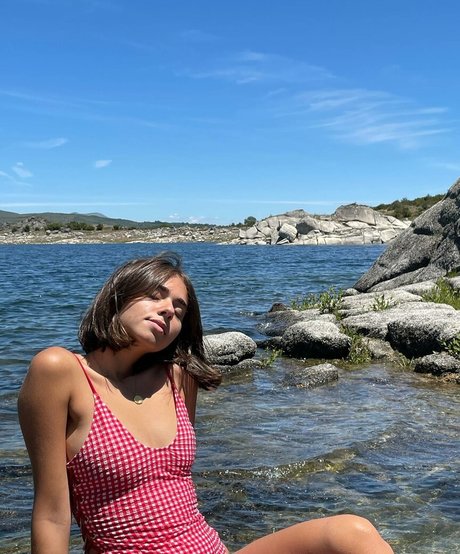 Sofia Barbosa star du porno gratuit photos