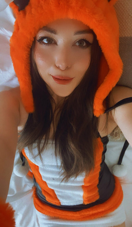 foxen kin actrice nue archive