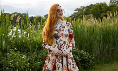 Karen Gillan modèle porno collection