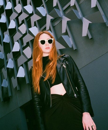 Karen Gillan étoile magnifique images