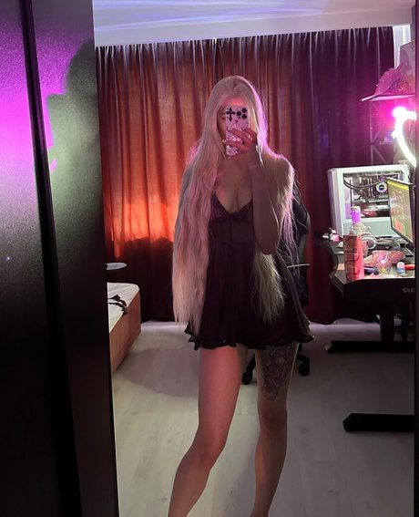 Morana Battory modèle hd photo