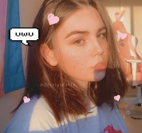 Slutty Ashla modèle sympa archive