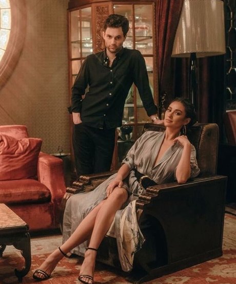 Shay Mitchell étoile xxx collection