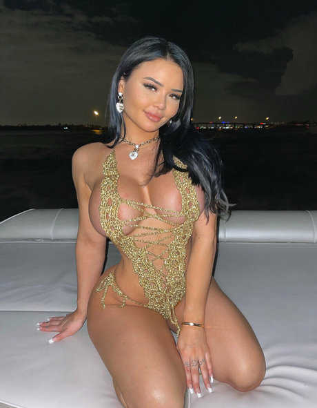 maman latine onlyfans belle hd image