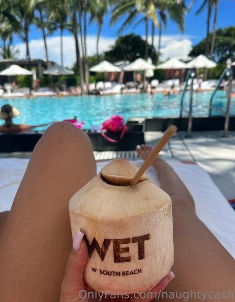 naughtycash étoile exclusive galerie