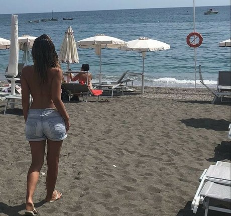 grands et plantureux onlyfans nu sexy des photos