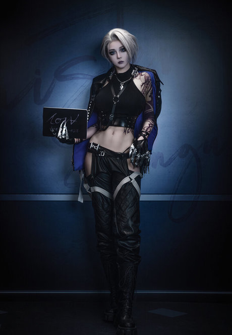 latina épaisse uniquementfans assez haute qualité photo