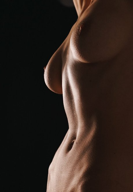 Lina Tsapova haut modèle image