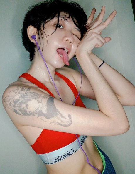 infirmière brune onlyfans jolis nus des photos