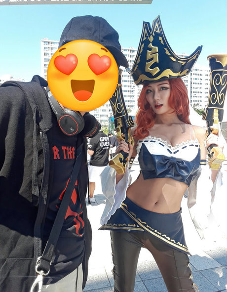 Berry actrice de nus galerie