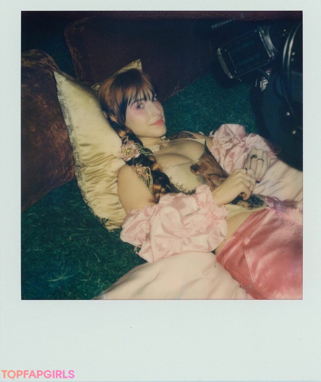 fans asiatiques célèbres des nus sympas images